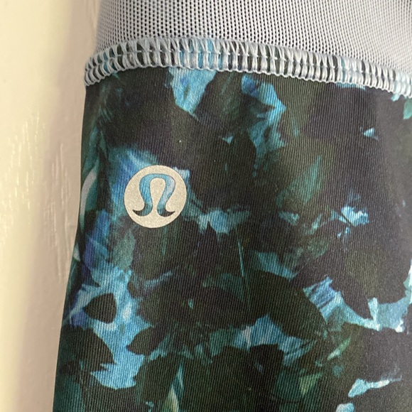 Lululemon leggings. - Picture 7 of 7